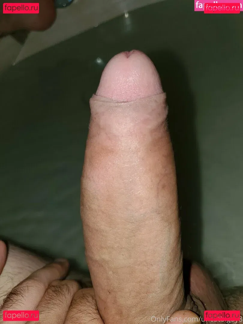 uncut88888 Onlyfans Photo Gallery 