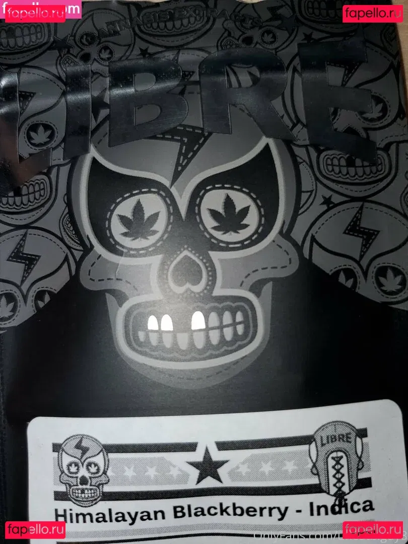 uncut88888 Onlyfans Photo Gallery 