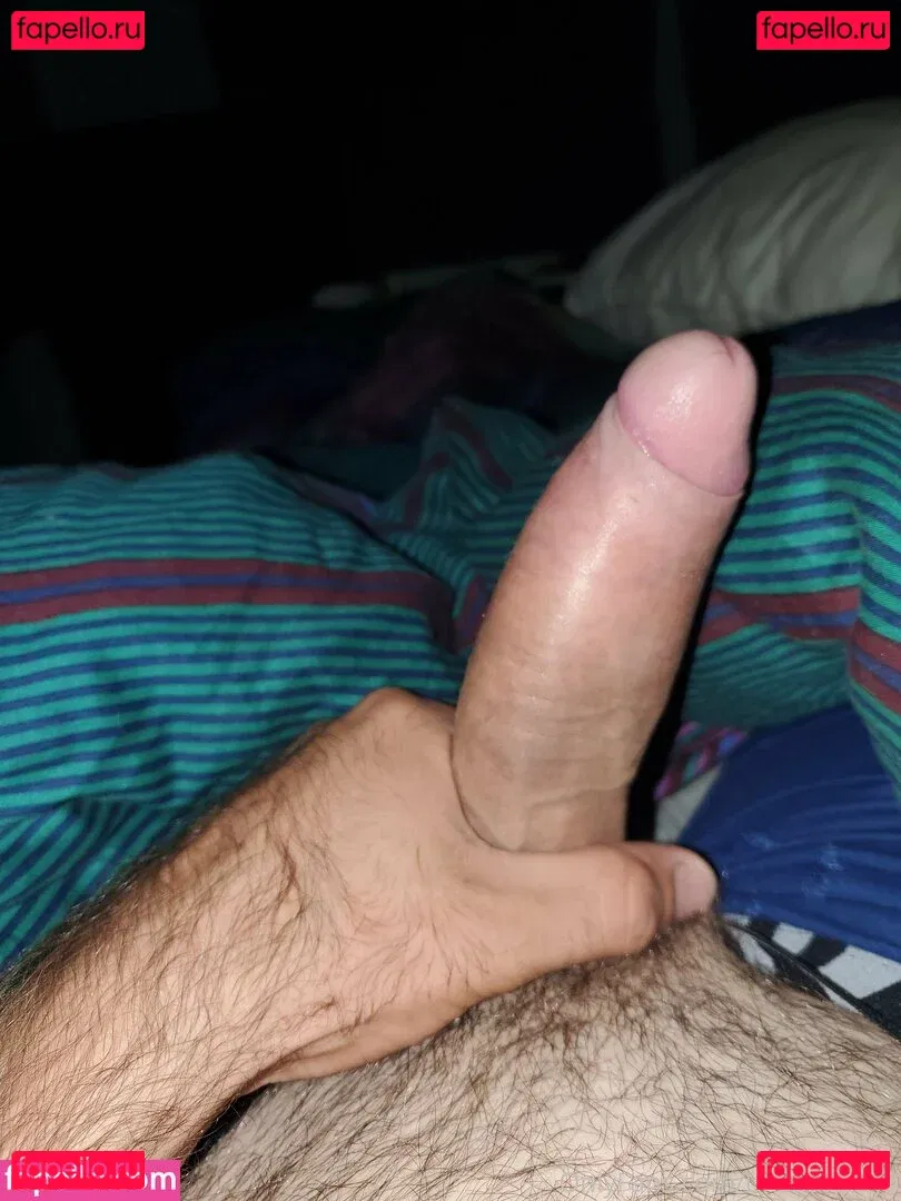 uncut88888 Onlyfans Photo Gallery 