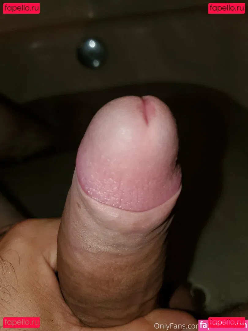 uncut88888 Onlyfans Photo Gallery 