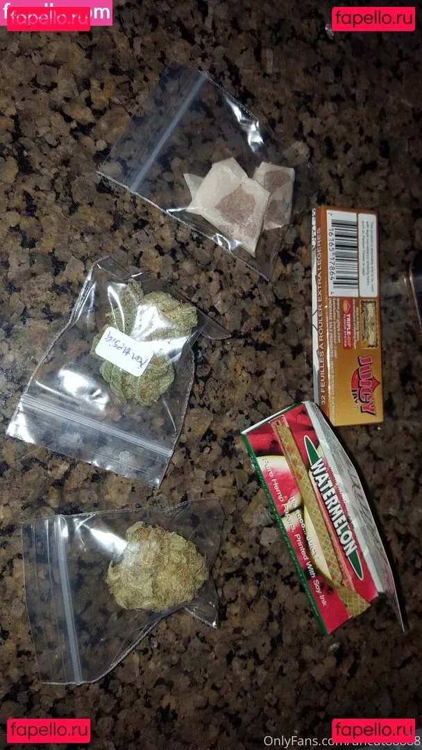 uncut88888 Onlyfans Photo Gallery 