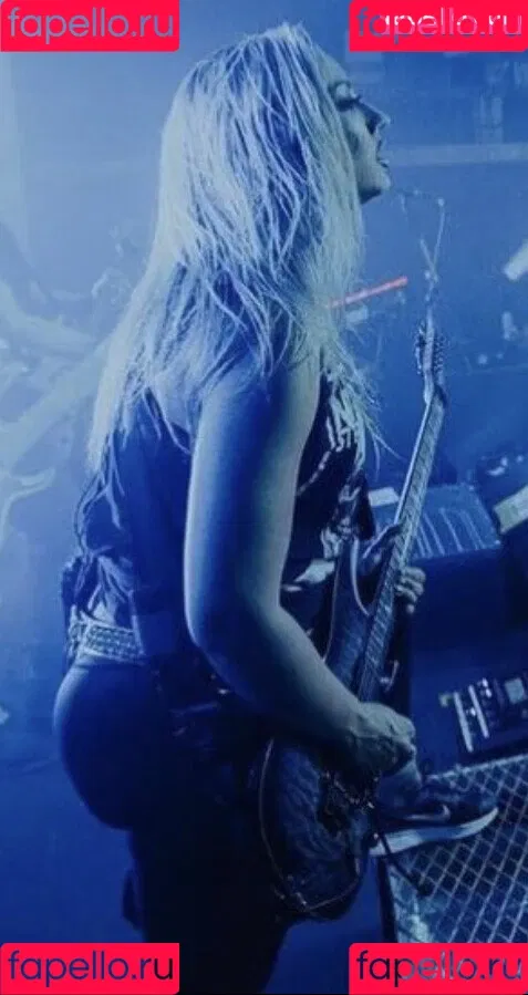 WomenMetal Onlyfans Photo Gallery 