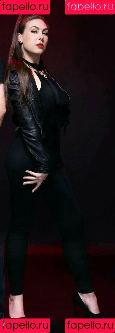 WomenMetal Onlyfans Photo Gallery 