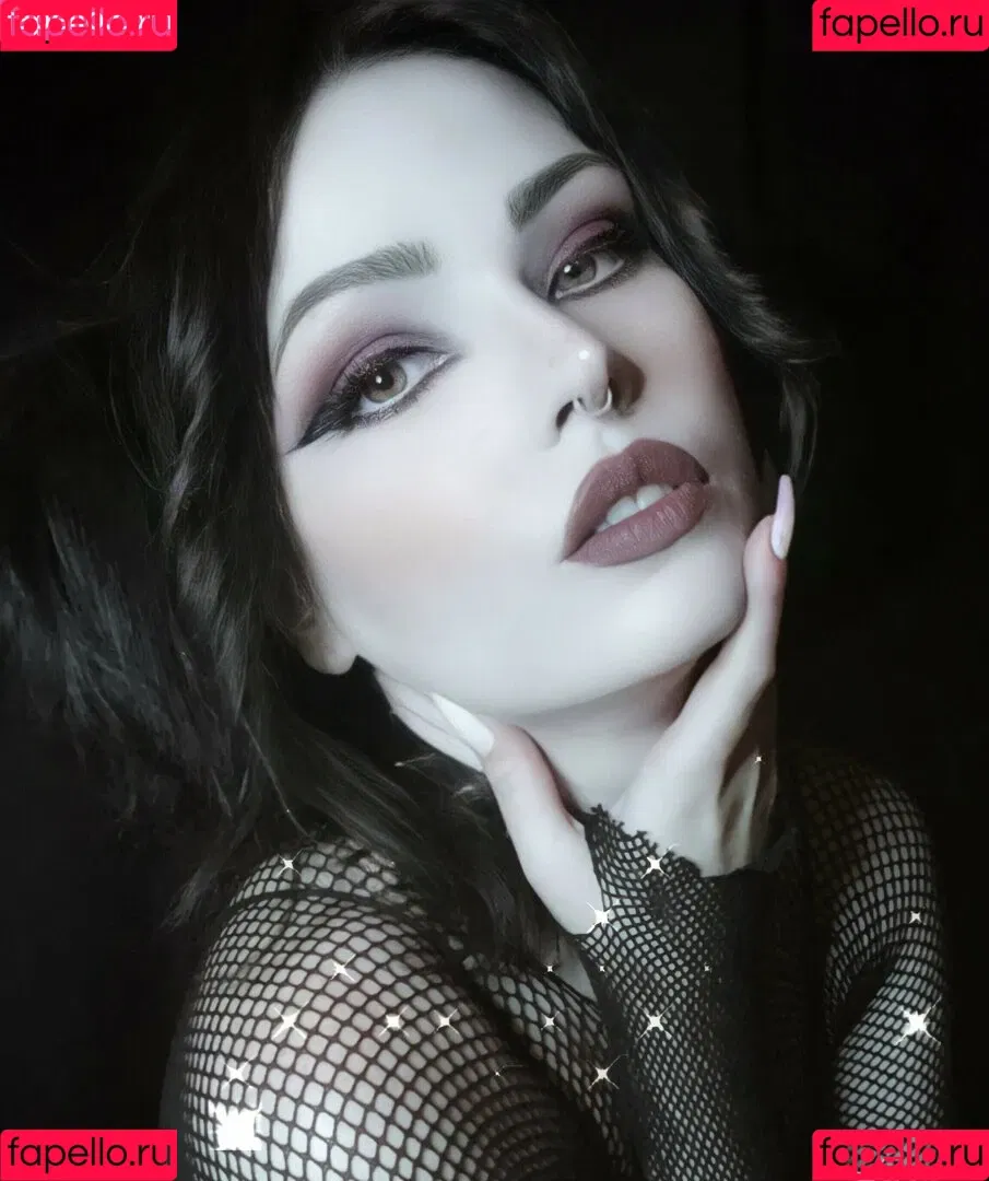 WomenMetal Onlyfans Photo Gallery 