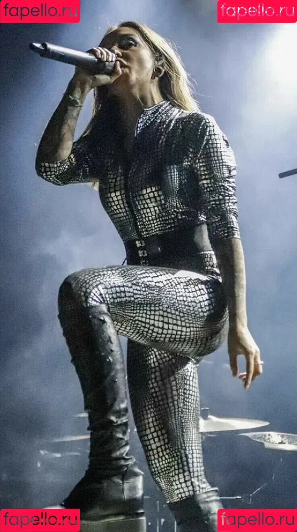 WomenMetal Onlyfans Photo Gallery 