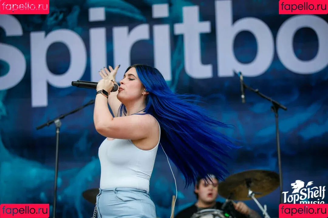 WomenMetal Onlyfans Photo Gallery 
