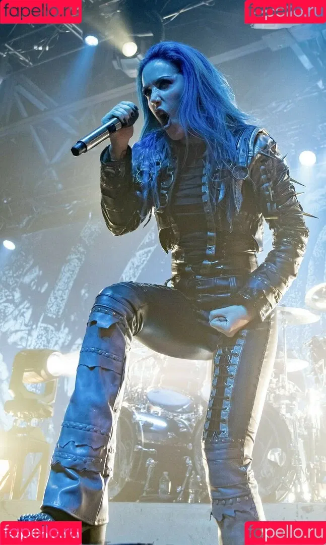 WomenMetal Onlyfans Photo Gallery 