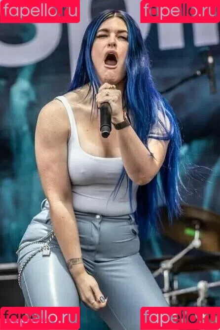 WomenMetal Onlyfans Photo Gallery 