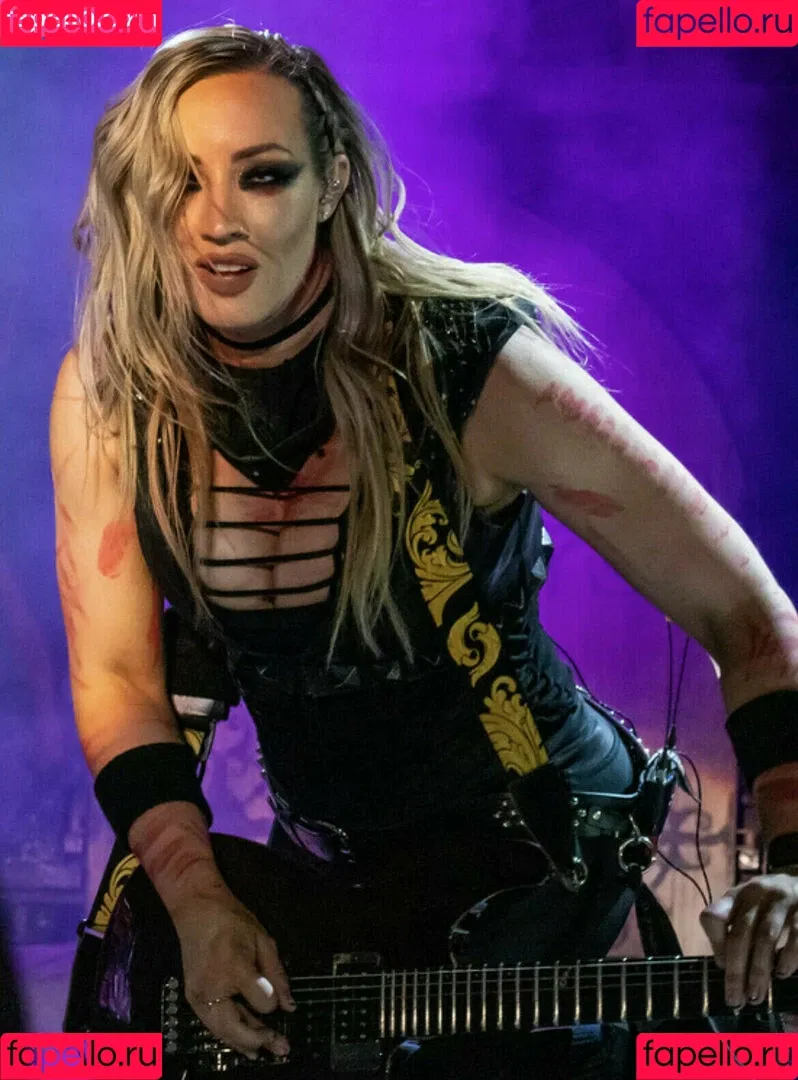 WomenMetal Onlyfans Photo Gallery 