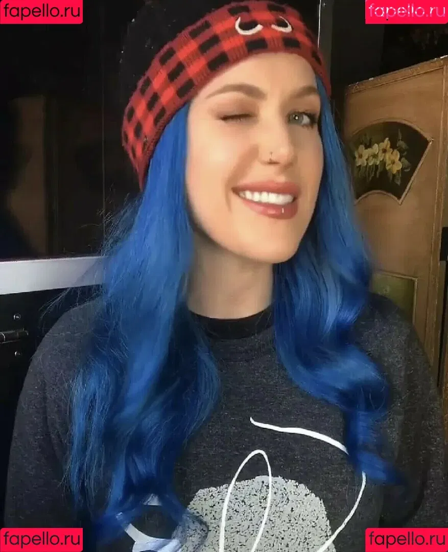 WomenMetal Onlyfans Photo Gallery 
