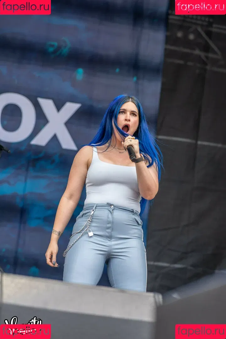 WomenMetal Onlyfans Photo Gallery 