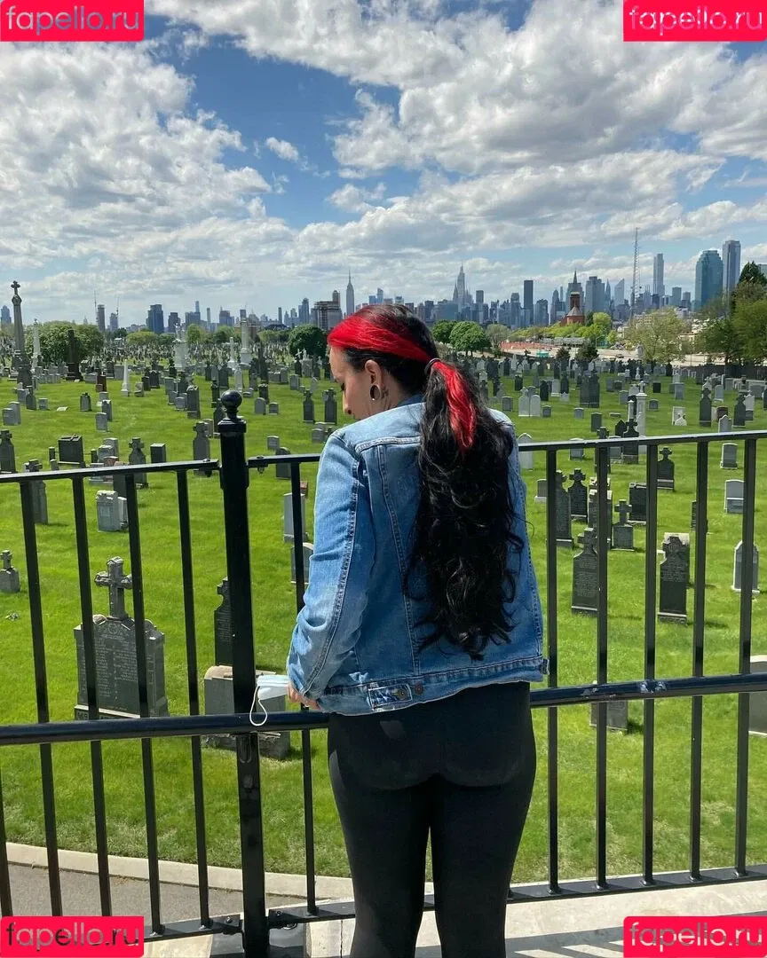 WomenMetal Onlyfans Photo Gallery 