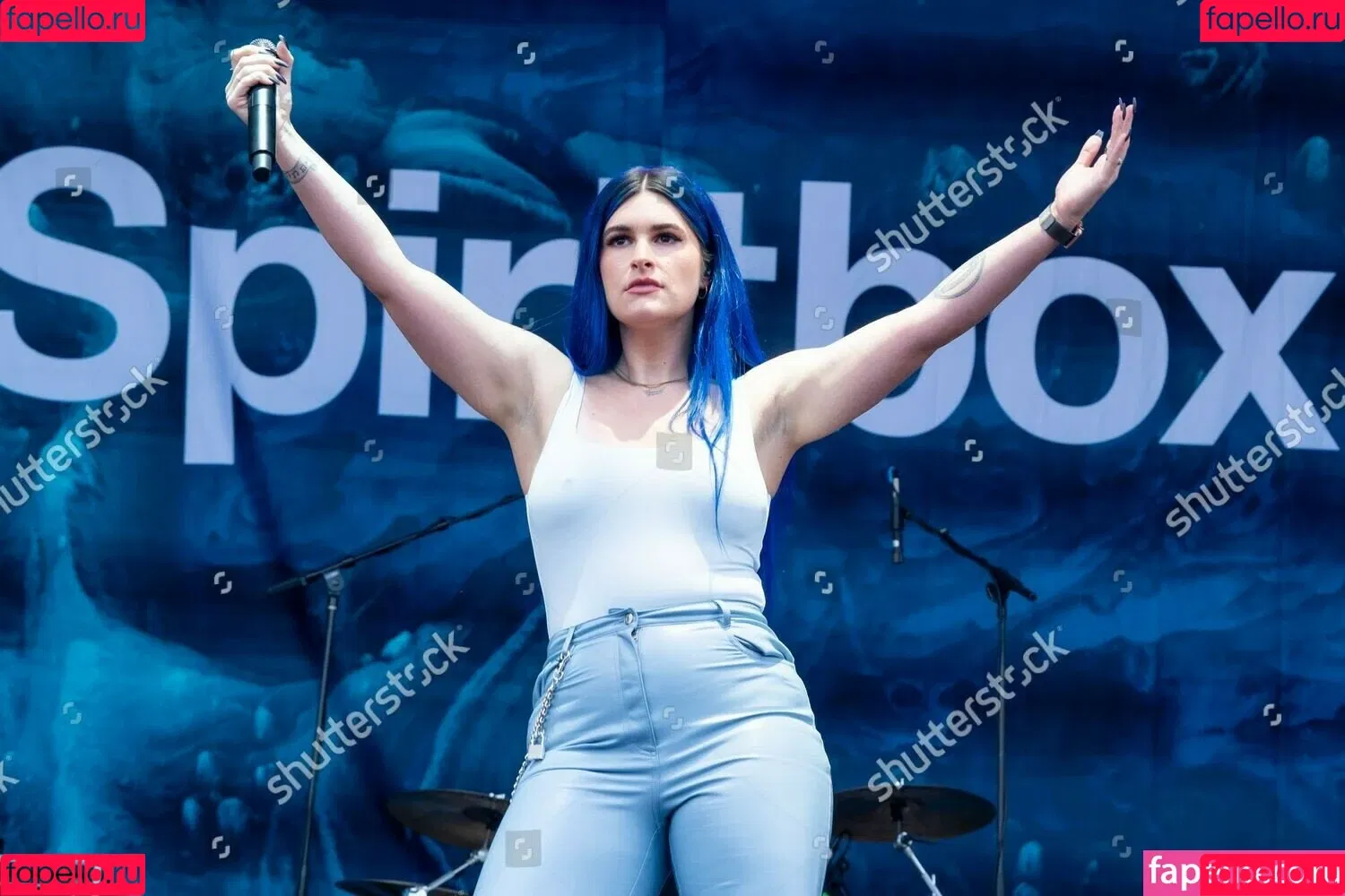 WomenMetal Onlyfans Photo Gallery 