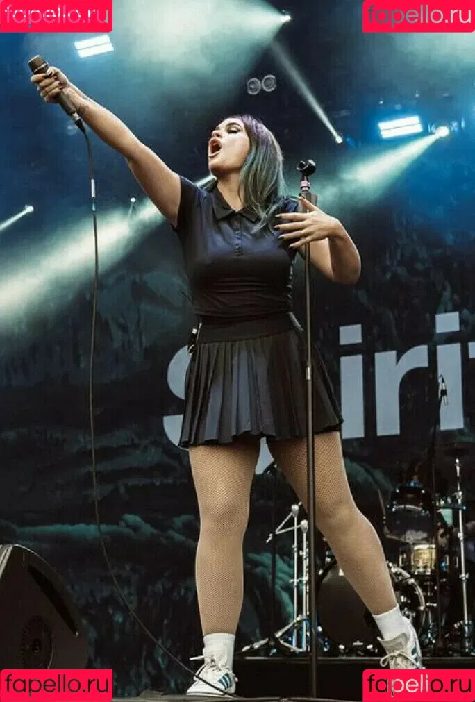 WomenMetal Onlyfans Photo Gallery 