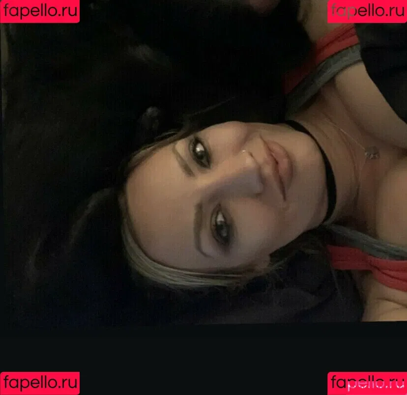 WomenMetal Onlyfans Photo Gallery 