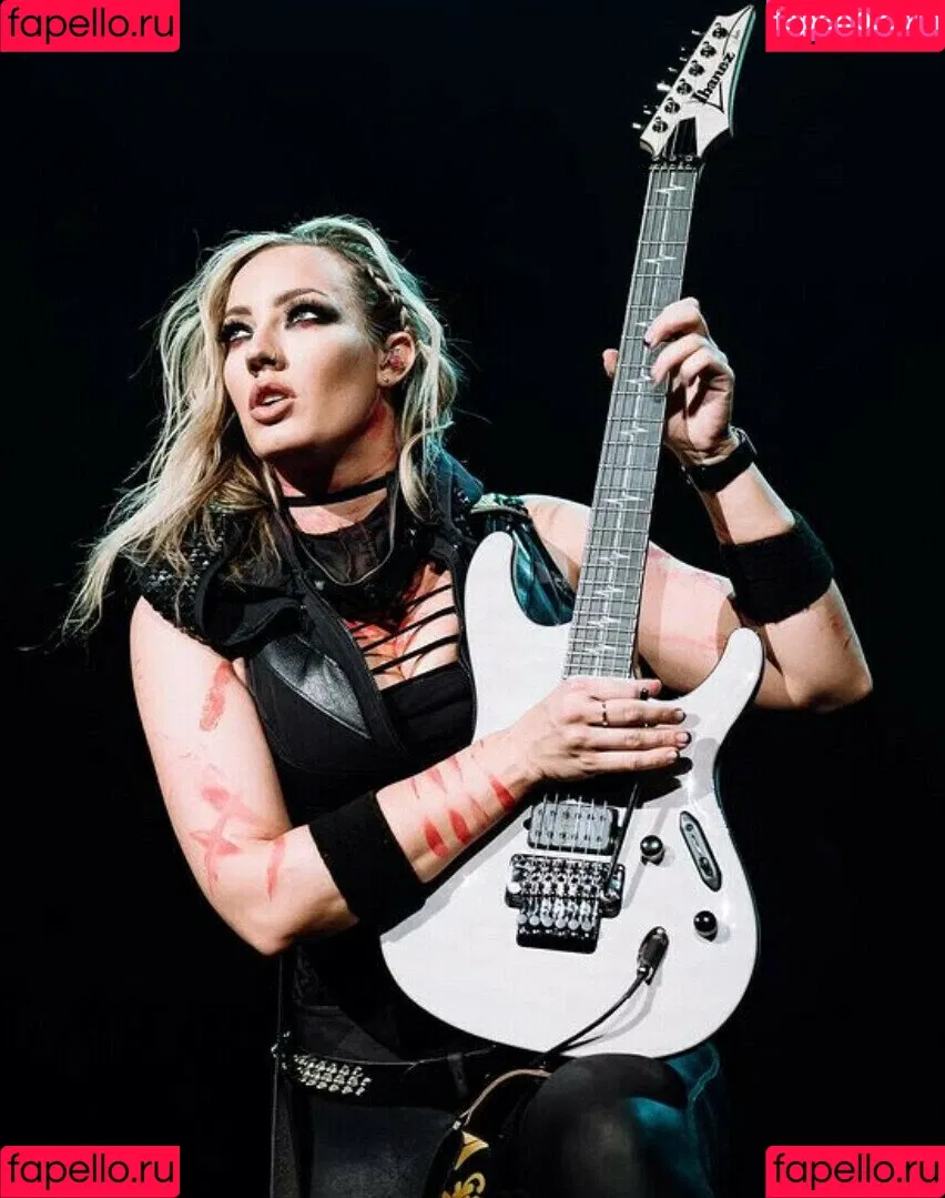 WomenMetal Onlyfans Photo Gallery 