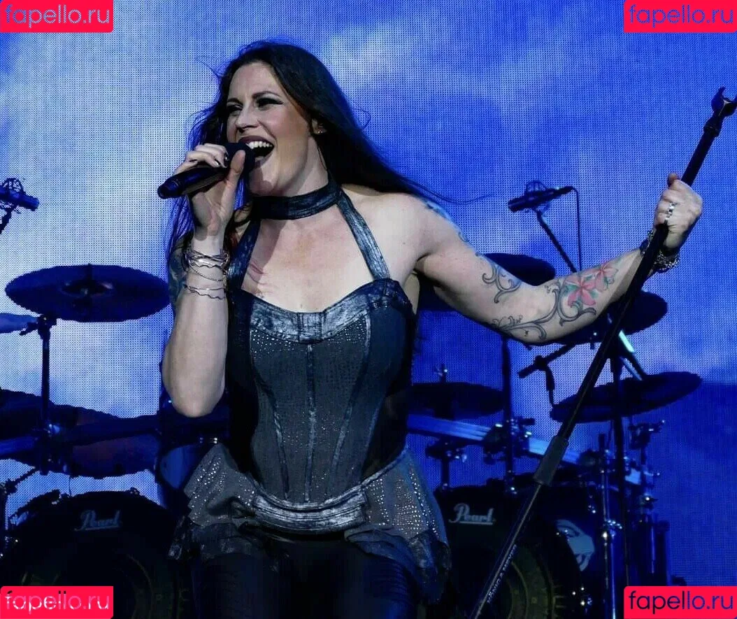 WomenMetal Onlyfans Photo Gallery 