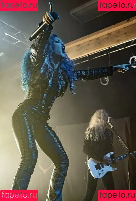 WomenMetal Onlyfans Photo Gallery 