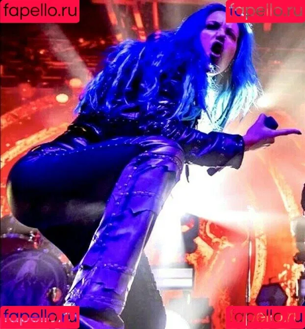 WomenMetal Onlyfans Photo Gallery 