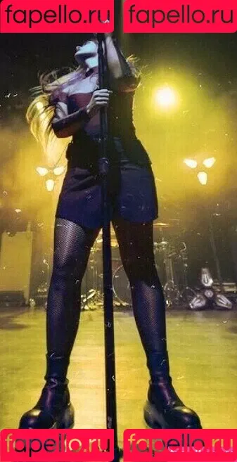 WomenMetal Onlyfans Photo Gallery 