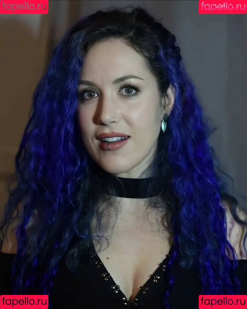WomenMetal Onlyfans Photo Gallery 