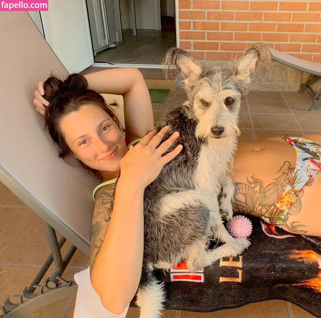 WomenMetal Onlyfans Photo Gallery 