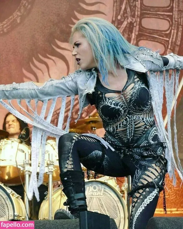 WomenMetal Onlyfans Photo Gallery 