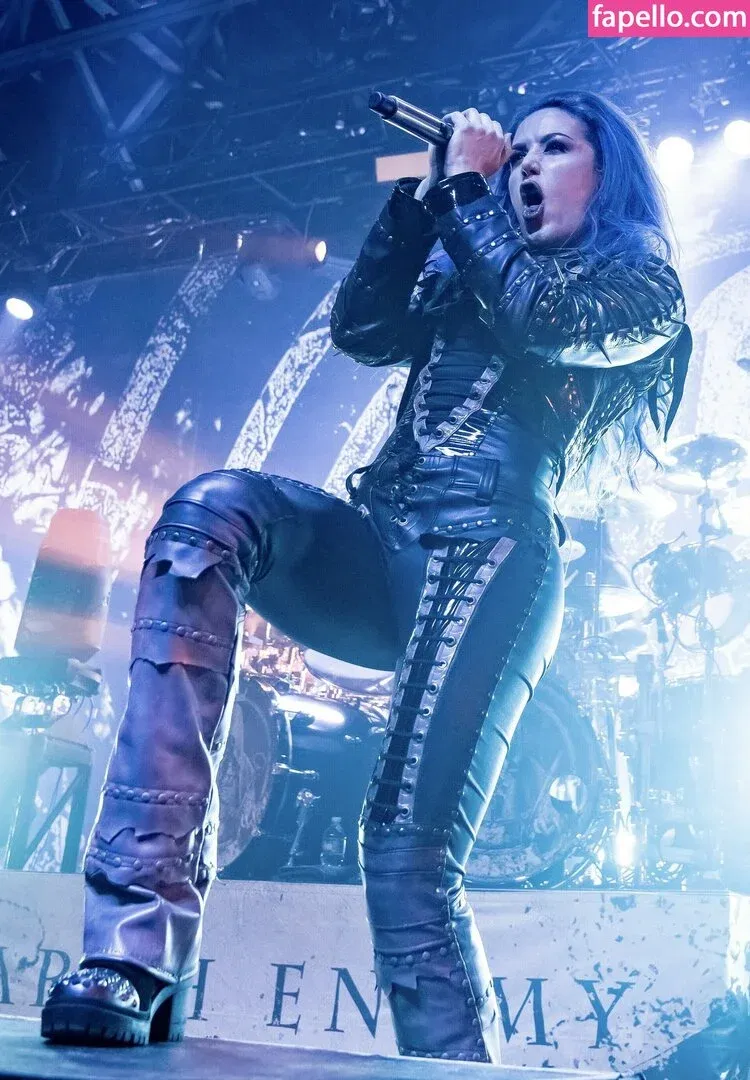 WomenMetal Onlyfans Photo Gallery 
