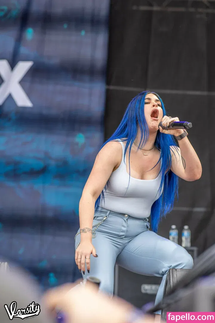 WomenMetal Onlyfans Photo Gallery 