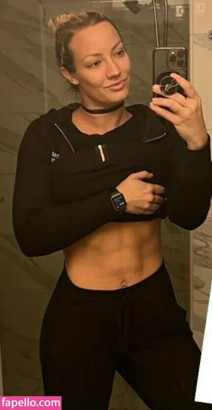 WomenMetal Onlyfans Photo Gallery 