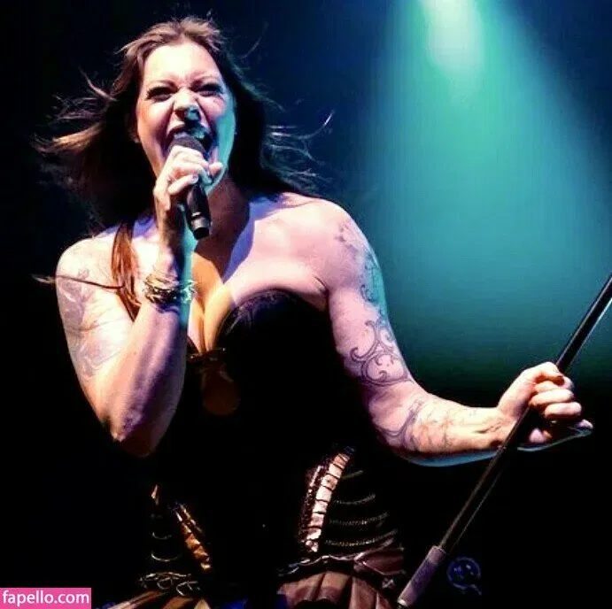 WomenMetal Onlyfans Photo Gallery 