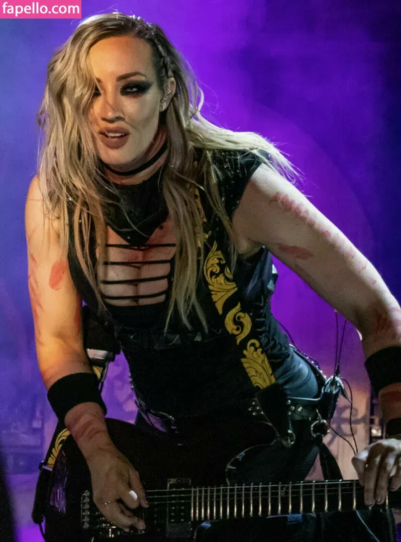 WomenMetal Onlyfans Photo Gallery 