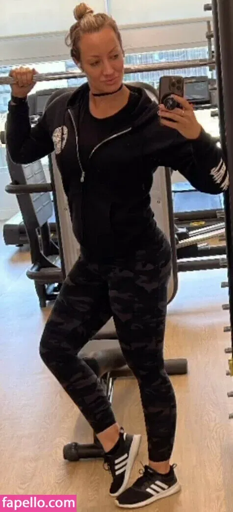 WomenMetal Onlyfans Photo Gallery 