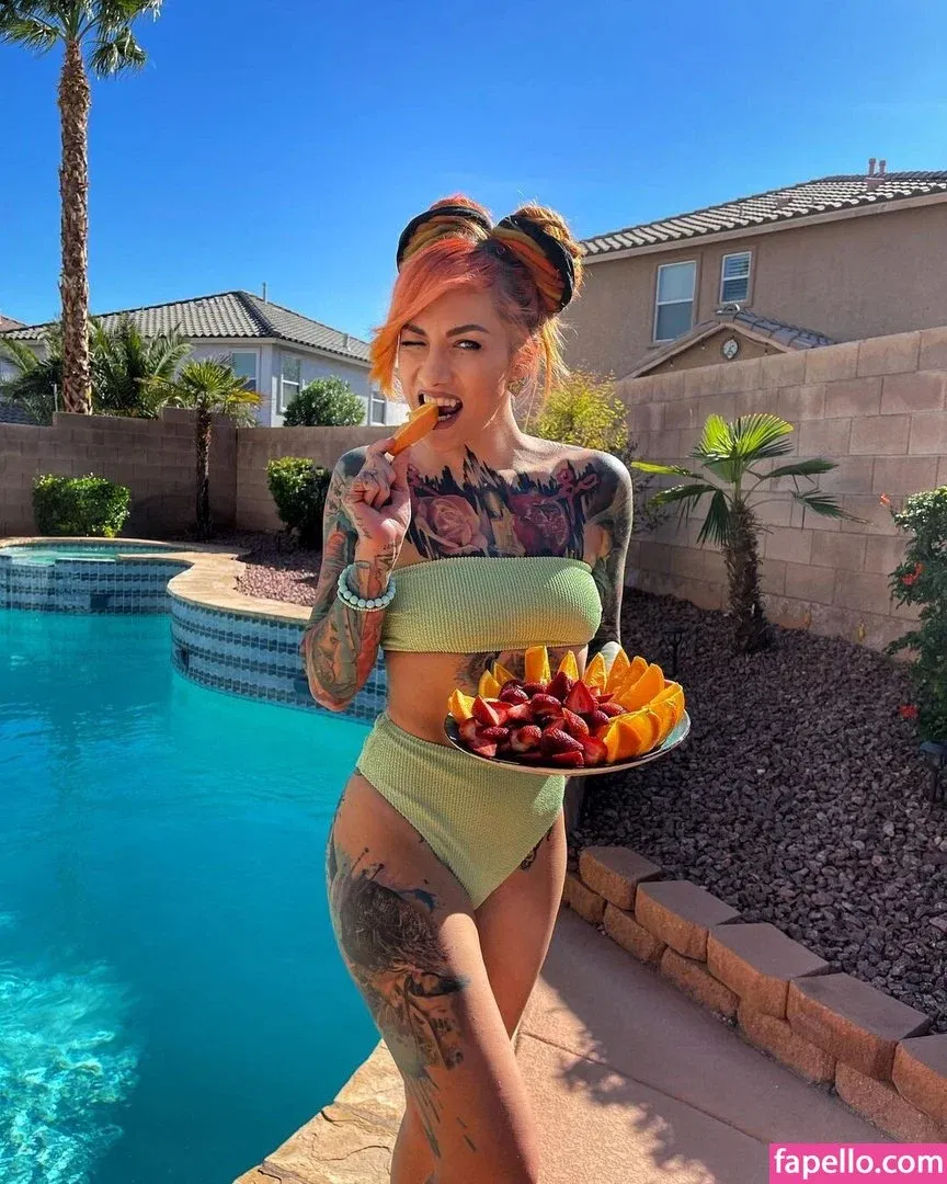 WomenMetal Onlyfans Photo Gallery 