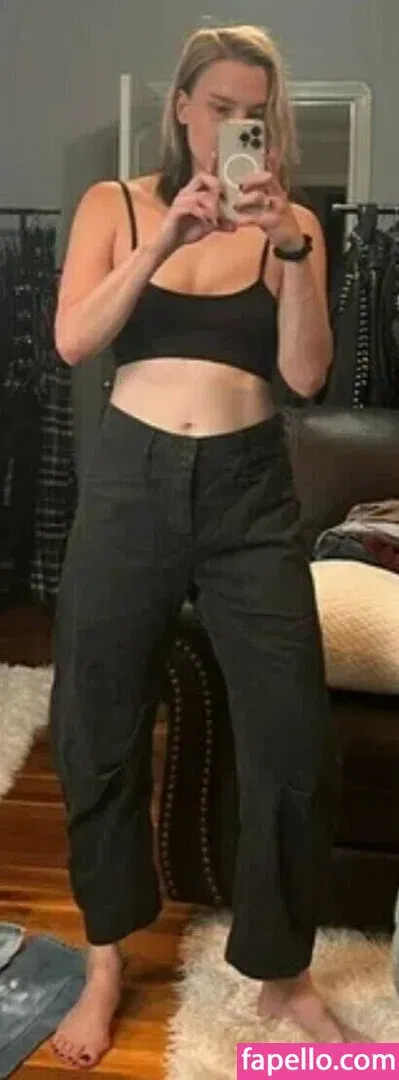 WomenMetal Onlyfans Photo Gallery 