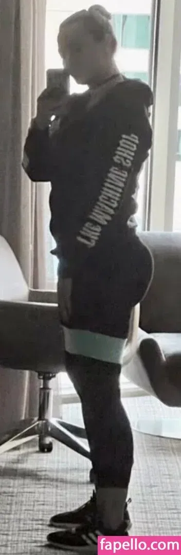 WomenMetal Onlyfans Photo Gallery 