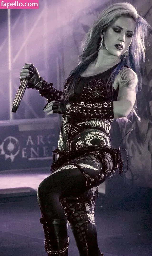 WomenMetal Onlyfans Photo Gallery 