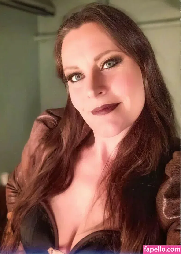 WomenMetal Onlyfans Photo Gallery 