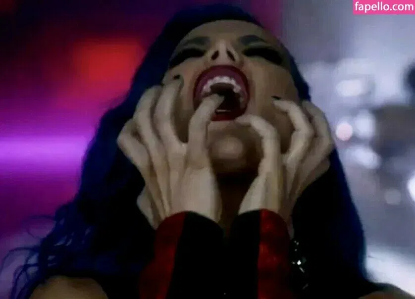 WomenMetal Onlyfans Photo Gallery 