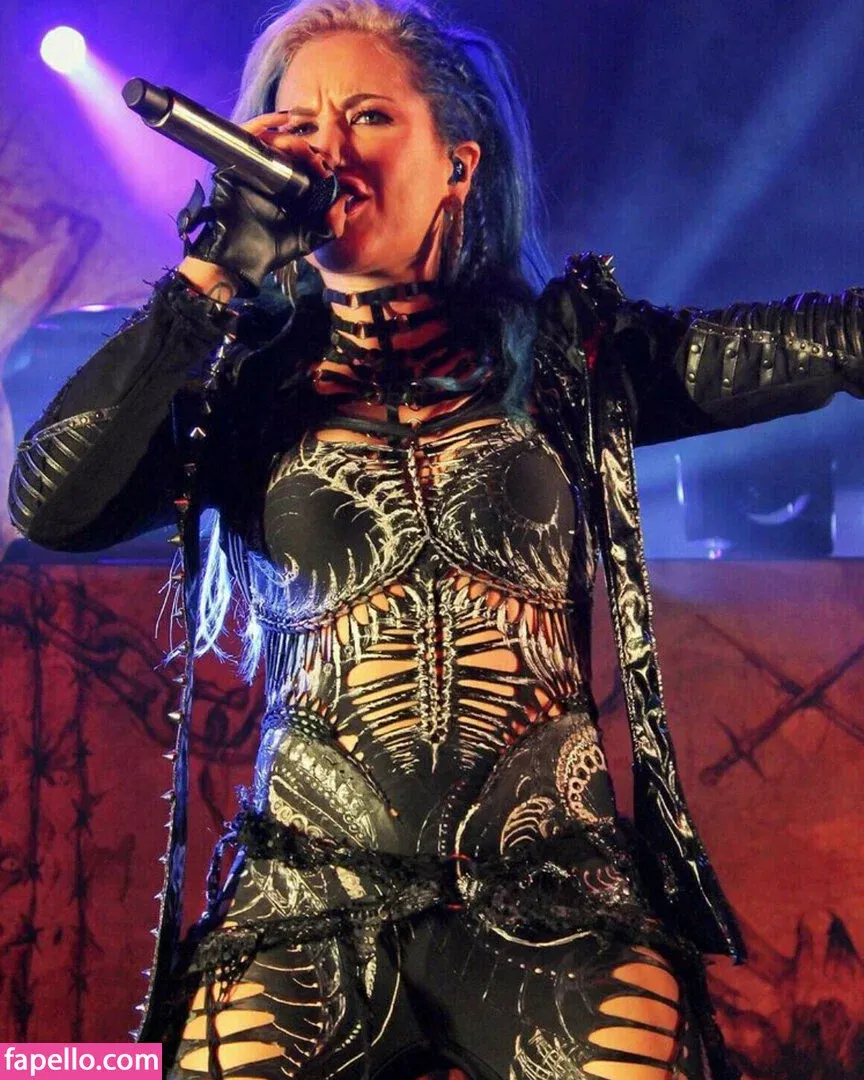 WomenMetal Onlyfans Photo Gallery 