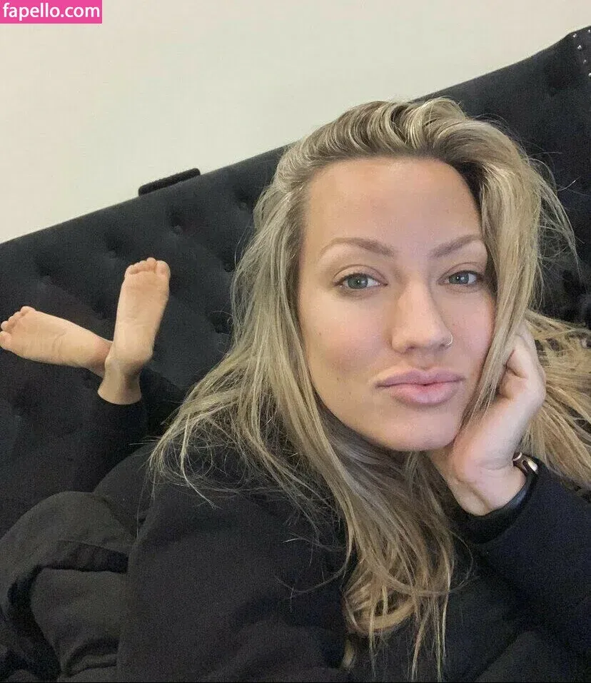 WomenMetal Onlyfans Photo Gallery 