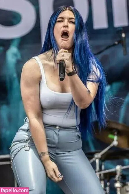 WomenMetal Onlyfans Photo Gallery 