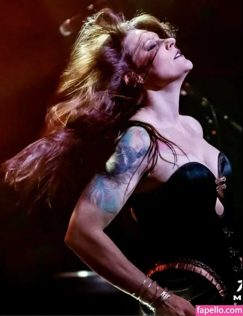 WomenMetal Onlyfans Photo Gallery 