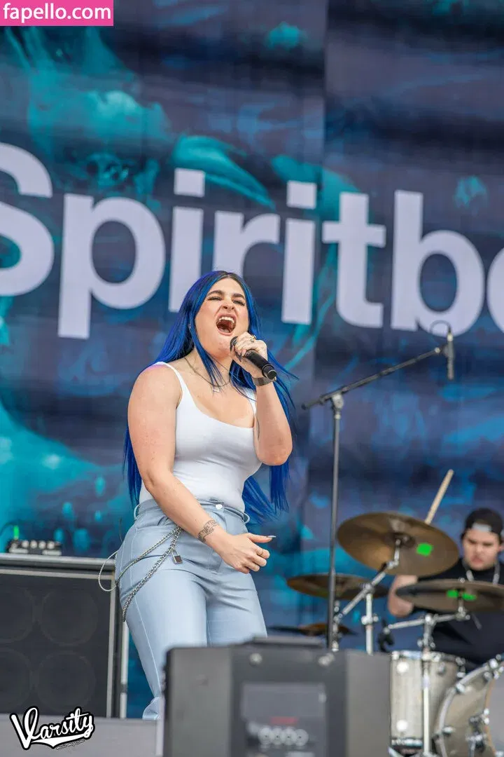 WomenMetal Onlyfans Photo Gallery 