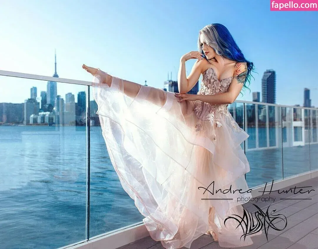 WomenMetal Onlyfans Photo Gallery 