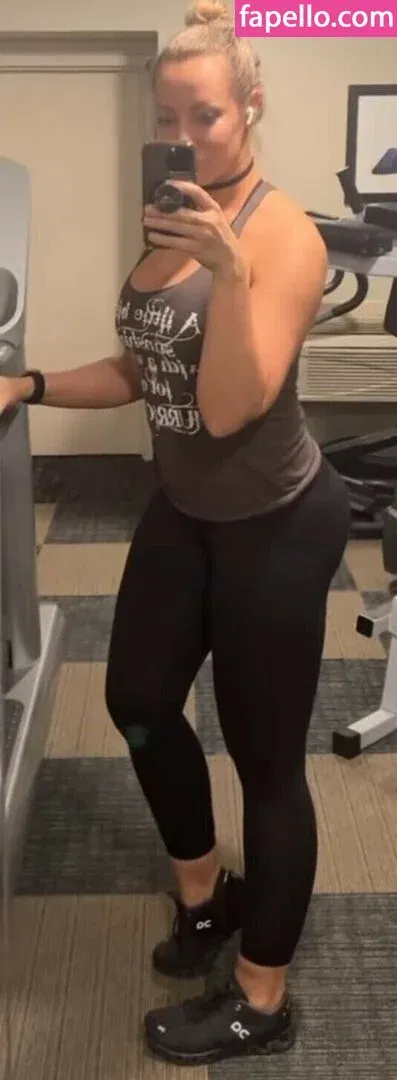 WomenMetal Onlyfans Photo Gallery 