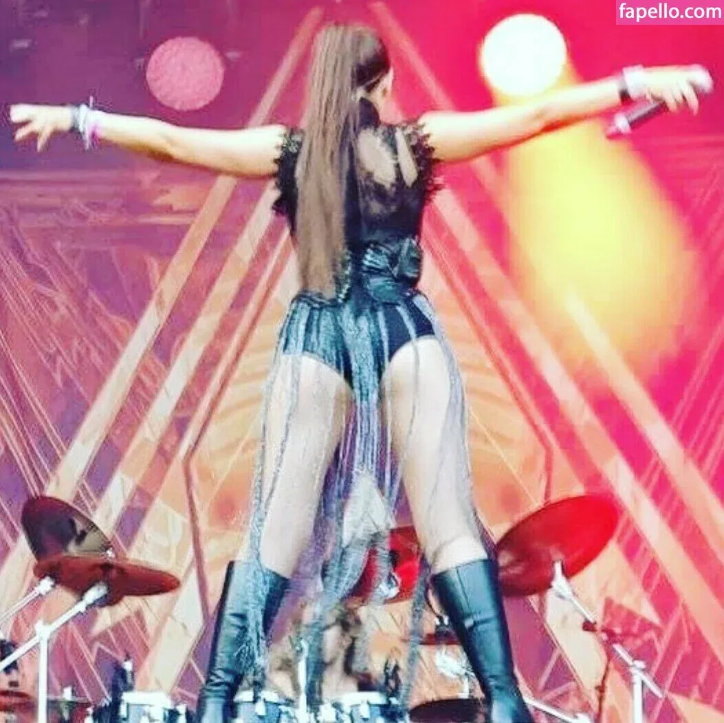 WomenMetal Onlyfans Photo Gallery 