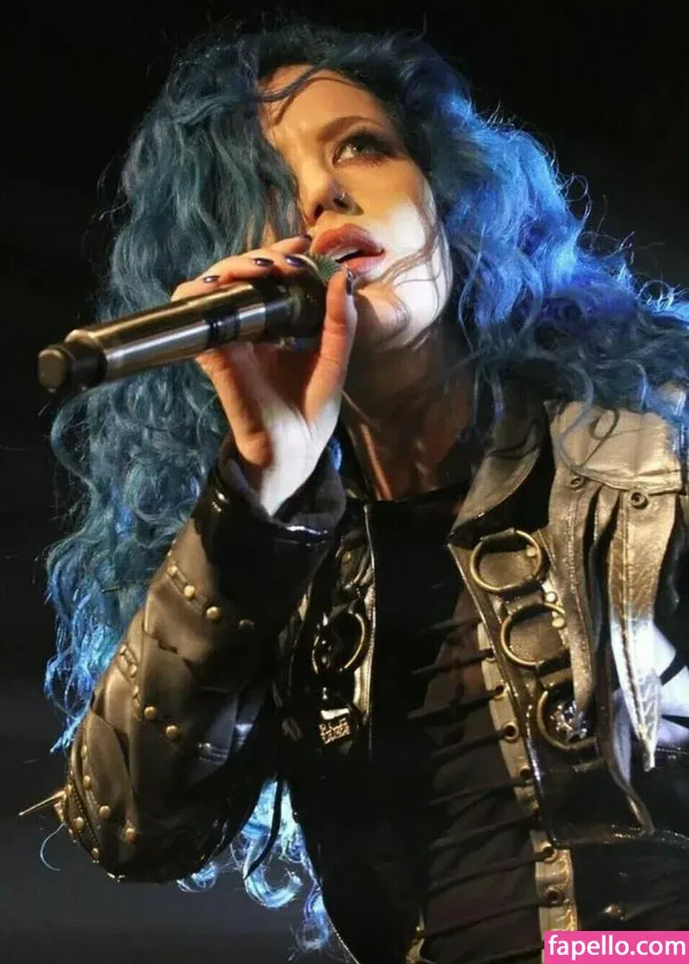 WomenMetal Onlyfans Photo Gallery 