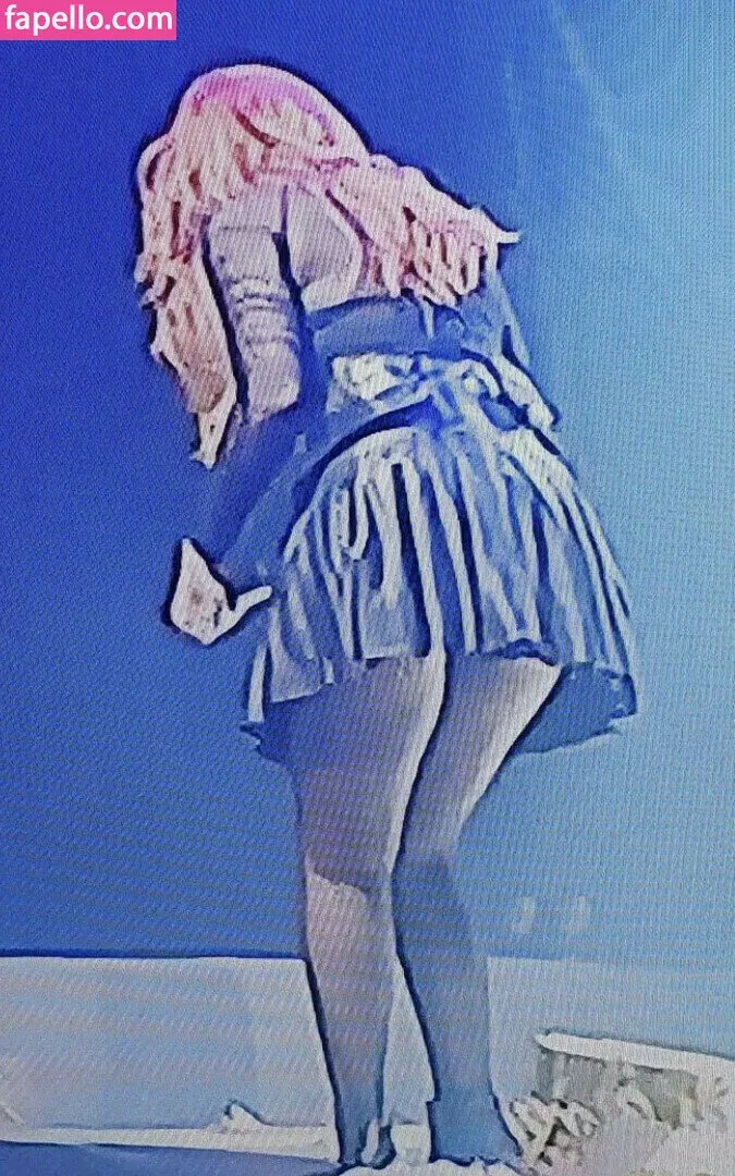 WomenMetal Onlyfans Photo Gallery 