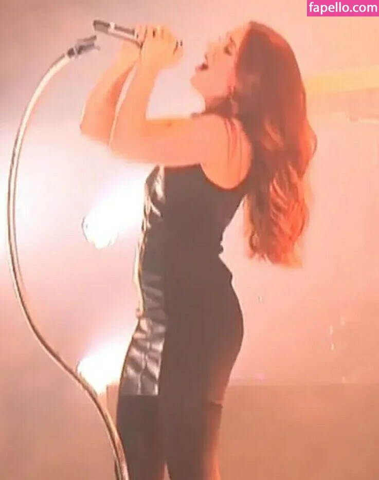 WomenMetal Onlyfans Photo Gallery 